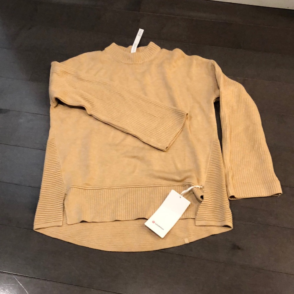 lulemon Tan sz M/L Total Ellipse Sweater
